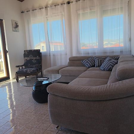 Apartmani Ljubica คาชเตลา ภายนอก รูปภาพ