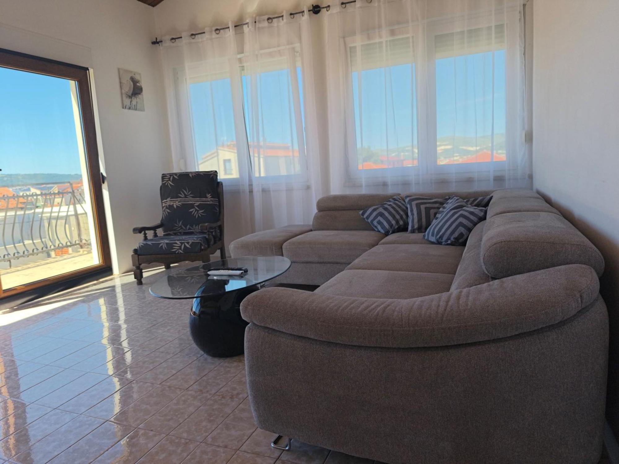 Apartmani Ljubica คาชเตลา ภายนอก รูปภาพ