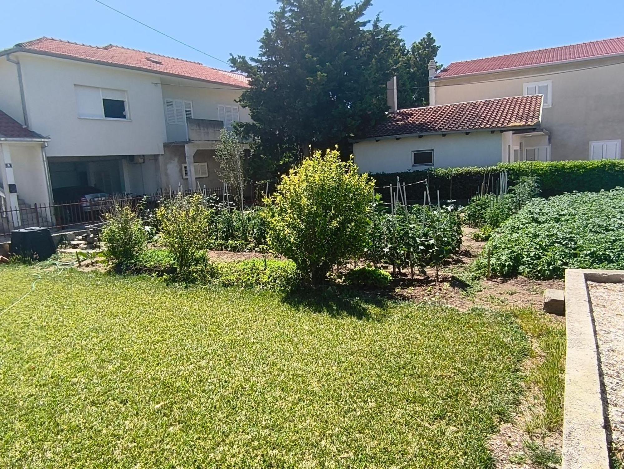 Apartmani Ljubica คาชเตลา ภายนอก รูปภาพ