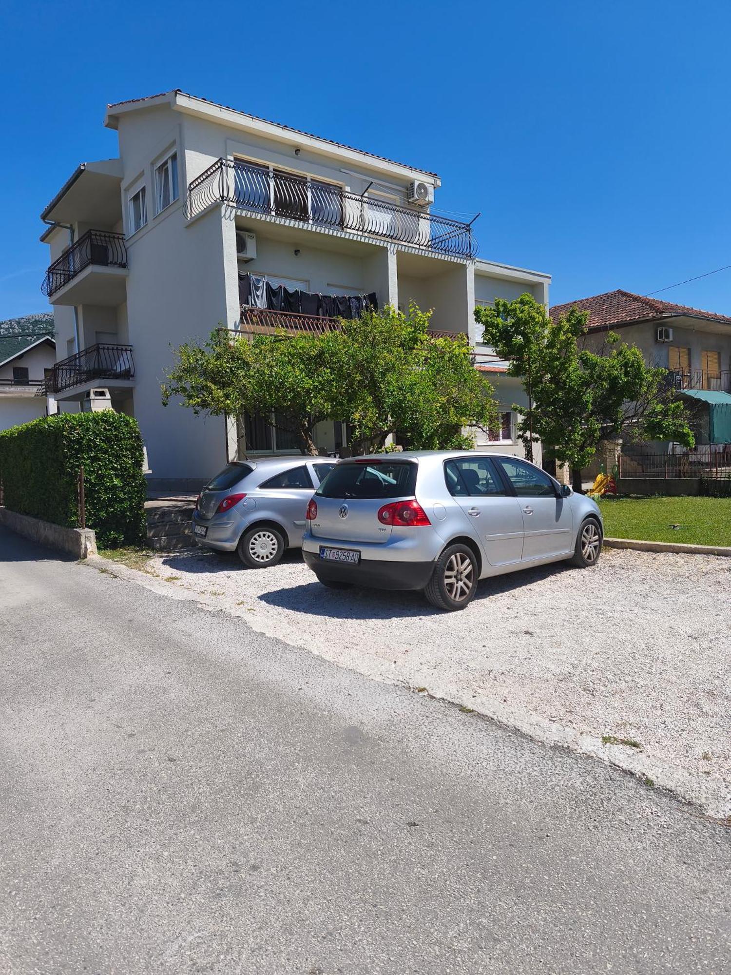 Apartmani Ljubica คาชเตลา ภายนอก รูปภาพ