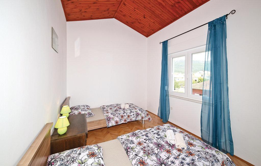 Apartmani Ljubica คาชเตลา ภายนอก รูปภาพ