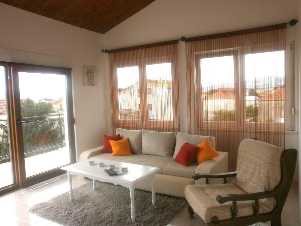 Apartmani Ljubica คาชเตลา ภายนอก รูปภาพ